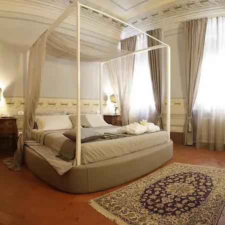 فندق مبيت وإفطار Residenza D'epoca -santa Caterina بيزا